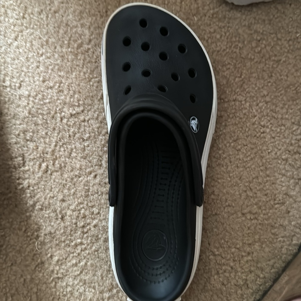 Crocs - Picture 6 of 6
